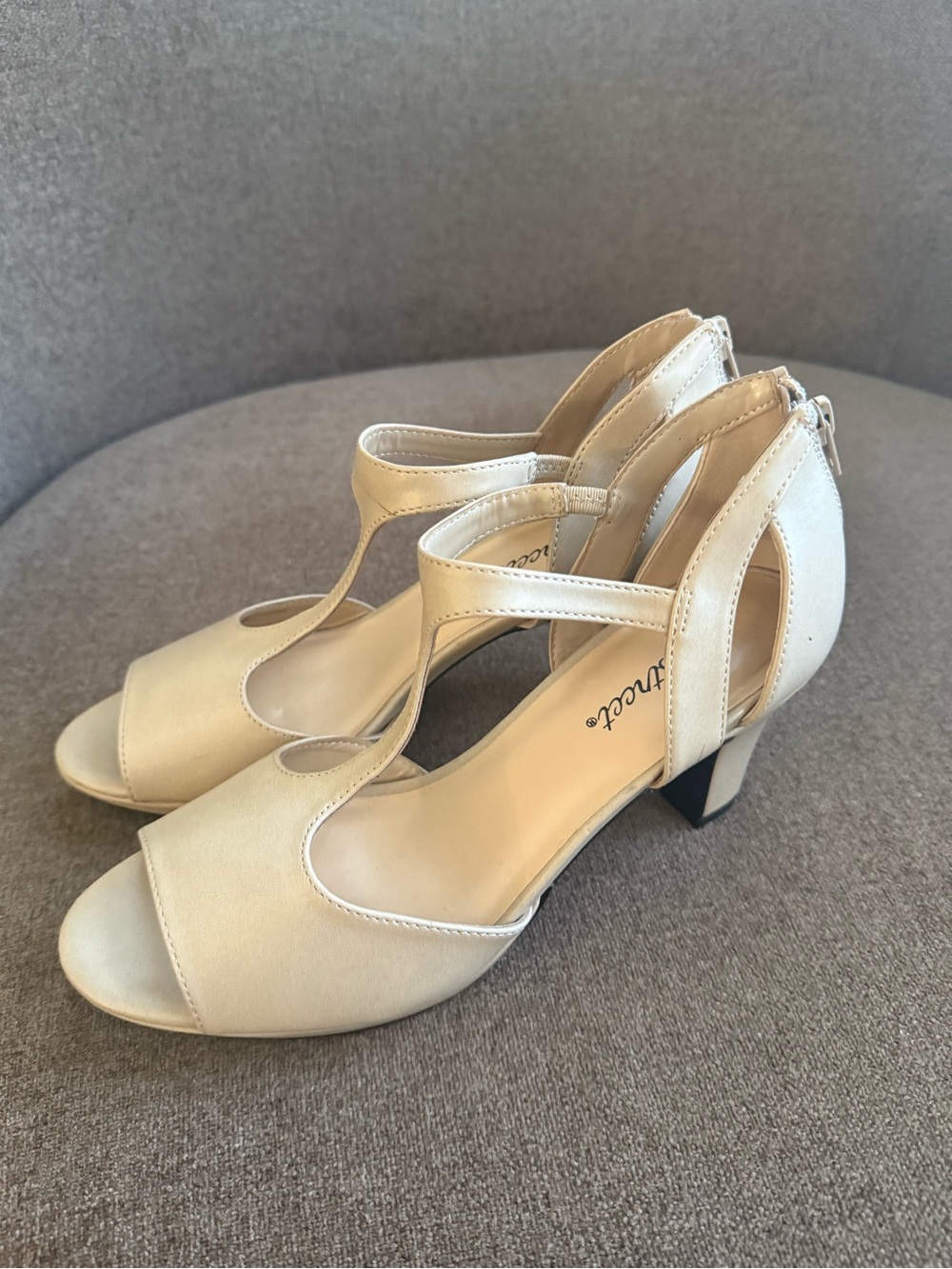 easy street T‑Strap Mid Heel Sandals - Cream